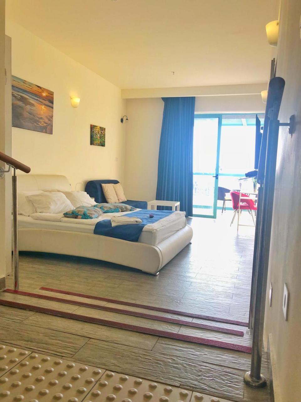 Sur La Mer Hotel Ashdod Eksteriør billede